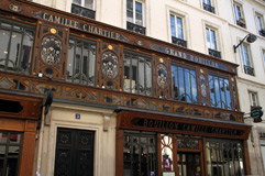 Façade du célèbre restaurantBouillon Camille Chartier